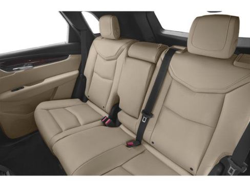 Used 2019 Cadillac XT5 FWD image 17