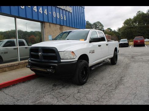 Used 2018 RAM 2500 Tradesman image 3