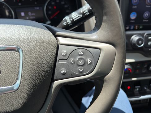 Used 2020 GMC Terrain Denali w/ Denali Premium Package FWD image 16