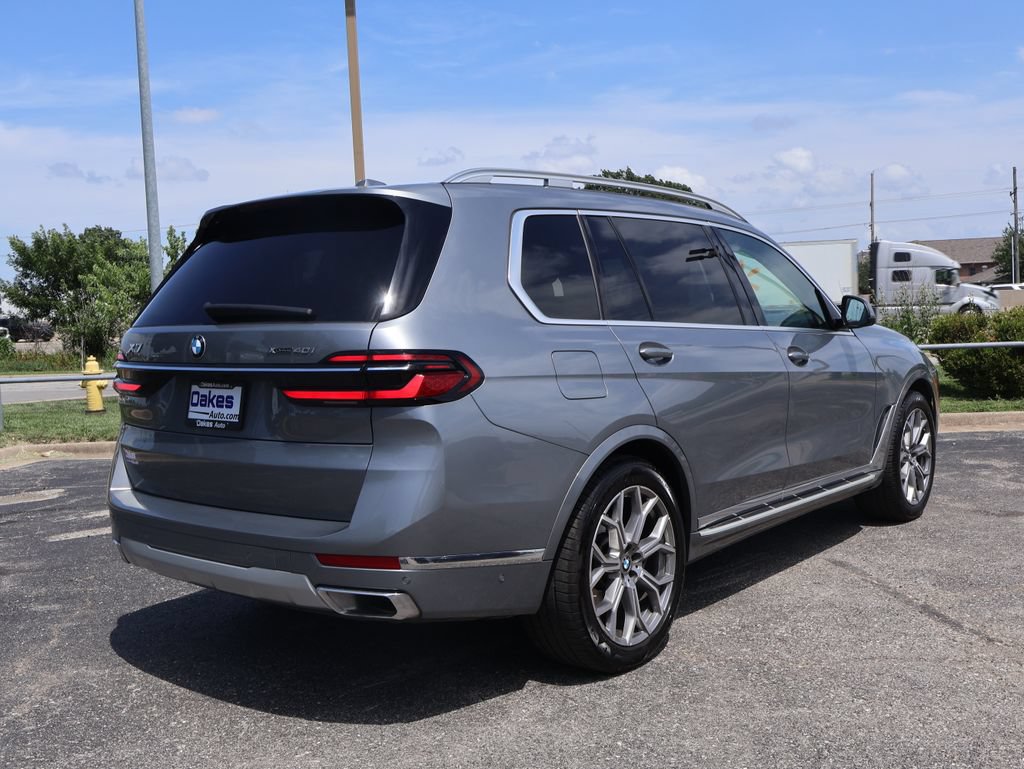 Used 2025 BMW X7 xDrive40i AWD/4WD image 7