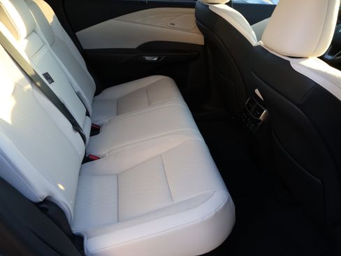 Used 2024 Lexus RX 350 image 14