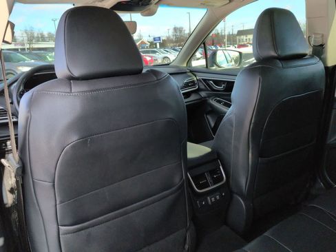 Used 2022 Subaru Outback Limited image 19