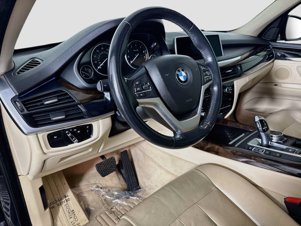 Used 2015 BMW X5 xDrive35i AWD/4WD image 9