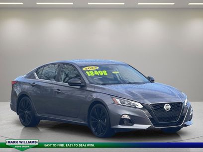 Used 2022 Nissan Altima 2.5 SR w/ Midnight Edition Package