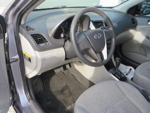 Used 2016 Hyundai Accent SE image 11