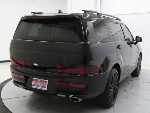 Used 2025 Hyundai Santa Fe Calligraphy image 3