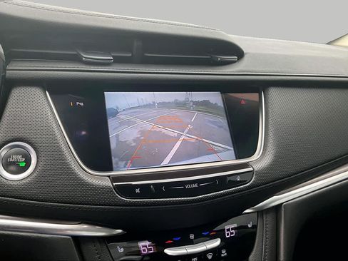 Used 2017 Cadillac XT5 Luxury FWD image 23