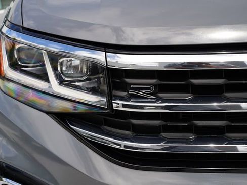 Used 2022 Volkswagen Atlas Cross Sport SEL Premium R-Line AWD/4WD image 3