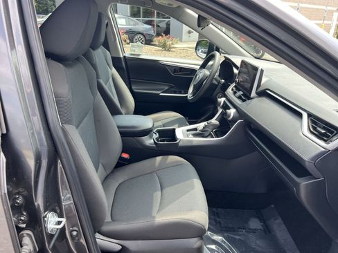 Used 2023 Toyota RAV4 LE FWD image 24