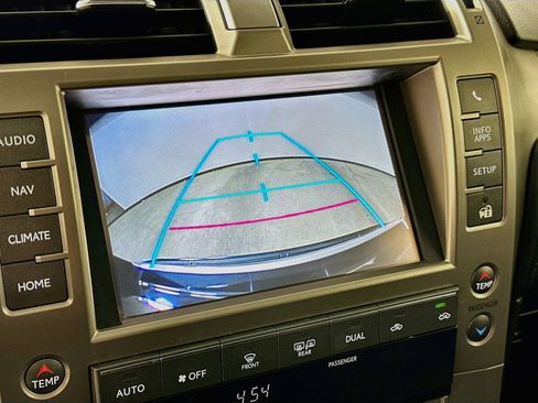 Used 2014 Lexus GX 460 AWD/4WD image 25
