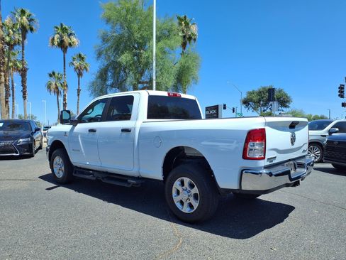 Used 2024 RAM 2500 Big Horn AWD/4WD image 9