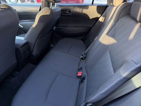 Used 2024 Toyota Corolla Cross LE image 23