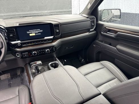 Used 2024 GMC Sierra 1500 Elevation w/ Elevation Premium Package image 14