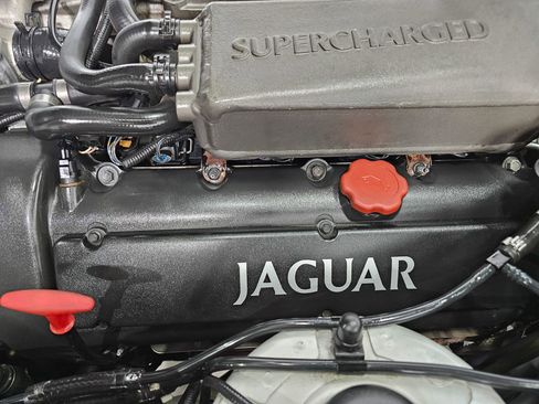 Used 2001 Jaguar XK8 Convertible RWD image 23