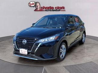 Used 2025 Nissan Kicks Play S video 1