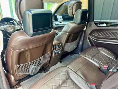 Used 2017 Mercedes-Benz GLS 550 4MATIC image 26