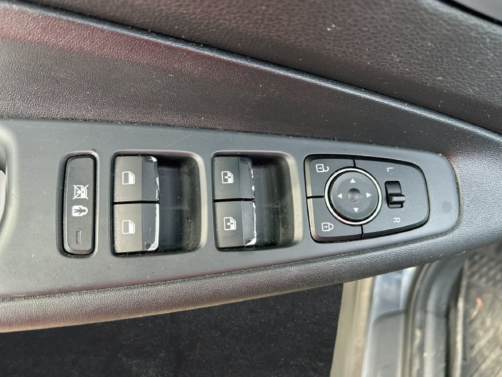 Used 2020 Hyundai Santa Fe SEL FWD image 13