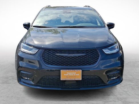 Used 2026 Chrysler Pacifica Limited w/ S Appearance Package FWD image 2