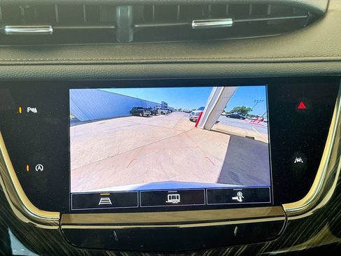 Used 2023 Cadillac XT6 Premium Luxury FWD image 14
