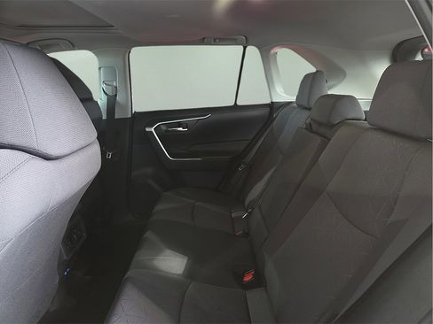 Used 2022 Toyota RAV4 XLE image 11
