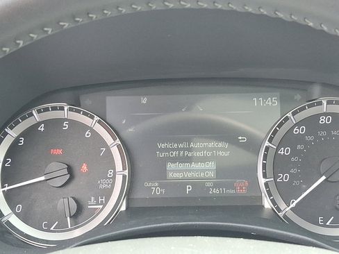 Used 2025 Toyota Highlander XLE AWD/4WD image 21