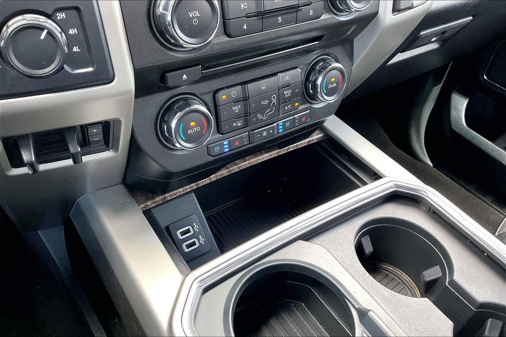 Used 2018 Ford F350 Lariat w/ Lariat Ultimate Package AWD/4WD image 24