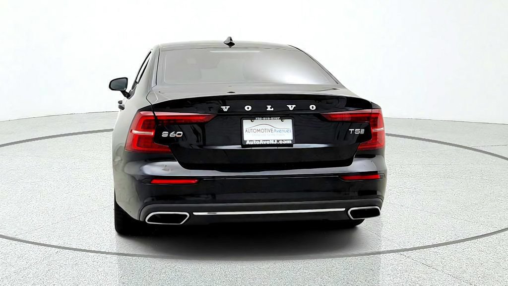 Used 2019 Volvo S60 T5 Inscription FWD image 6