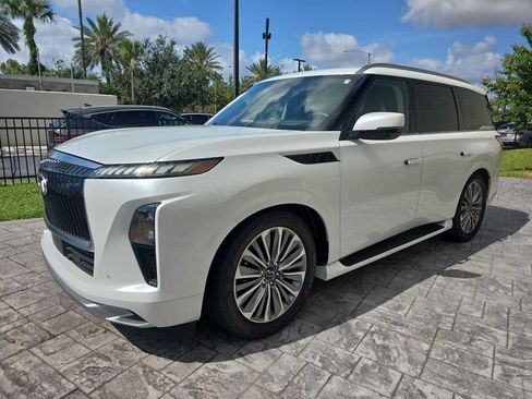 Used 2025 INFINITI QX80 Sensory AWD/4WD image 8