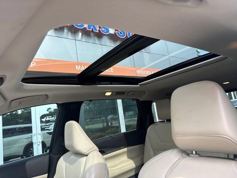 Used 2023 INFINITI QX60 Luxe w/ Cargo Package FWD image 12