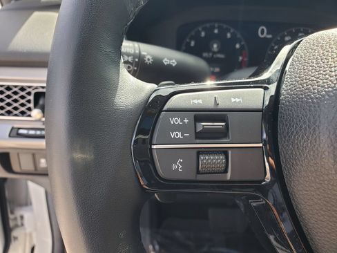 Certified 2025 Acura Integra FWD image 24