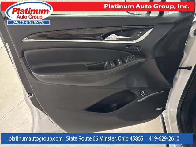 Used 2021 Buick Enclave Avenir w/ Avenir Technology Package FWD image 25