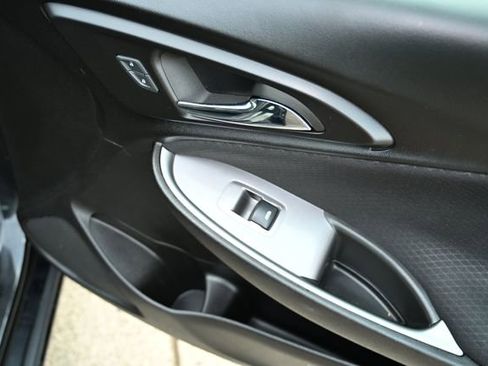 Used 2023 Chevrolet Malibu LT image 57