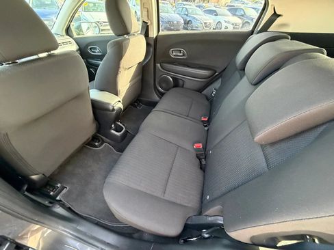 Used 2018 Honda HR-V EX image 21