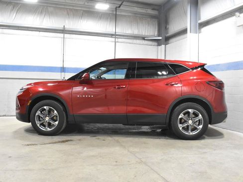 Used 2025 Chevrolet Blazer LT AWD/4WD image 24