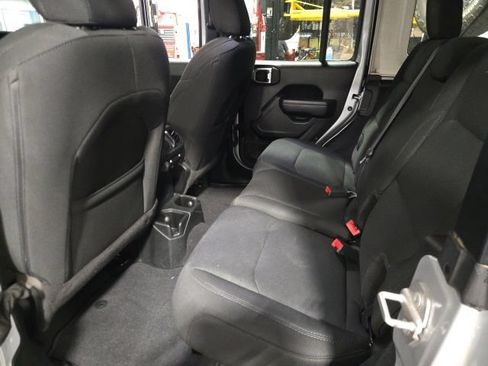 Used 2022 Jeep Wrangler Unlimited Sport AWD/4WD image 13