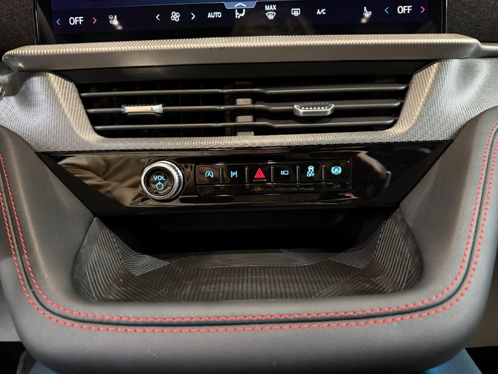 New 2026 Ford Explorer ST-Line w/ ST-Line Street Pack AWD/4WD image 23
