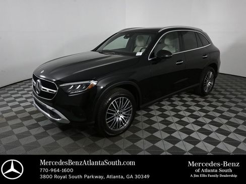 Certified 2026 Mercedes-Benz GLC 300 image 1