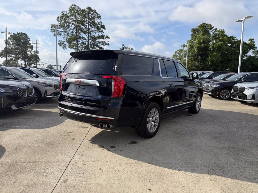 Used 2023 GMC Yukon XL Denali w/ Advanced Technology Package RWD image 5