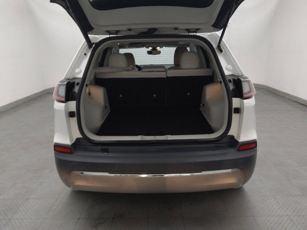 Used 2019 Jeep Cherokee Limited FWD image 29