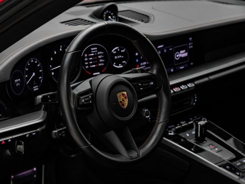 Used 2024 Porsche 911 Carrera w/ Premium Package image 39