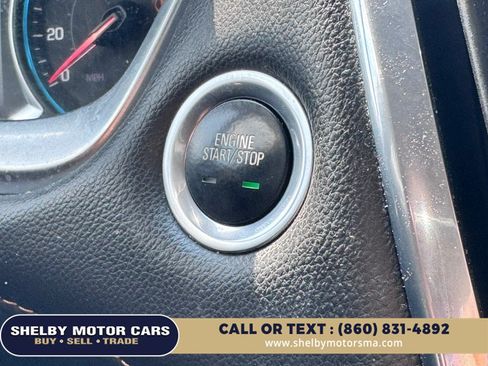 Used 2020 Chevrolet Traverse LT w/ Driver Confidence II Package AWD/4WD image 14