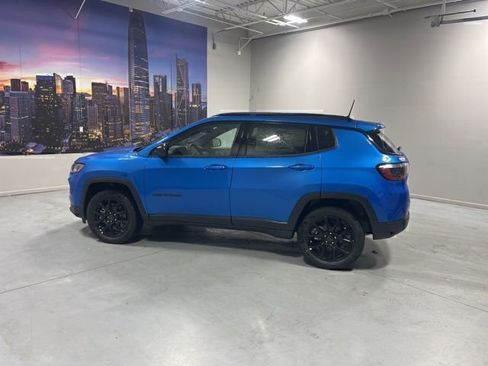 New 2026 Jeep Compass Latitude image 4