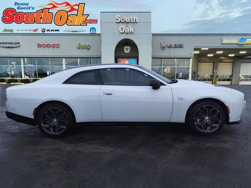 New 2024 Dodge Charger R/T w/ Plus Group image 2