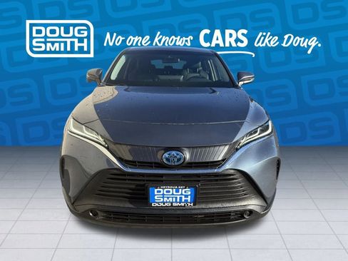 Used 2024 Toyota Venza LE image 6