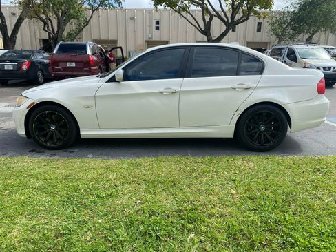 Used 2011 BMW 328i Sedan RWD image 8