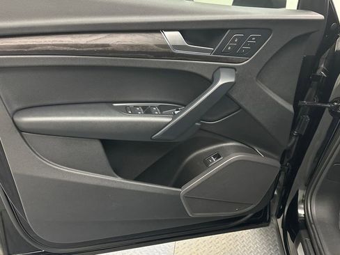 Used 2018 Audi Q5 2.0T Premium Plus w/ Premium Plus Package image 17