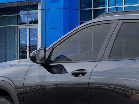 New 2026 Chevrolet Trax LT image 12