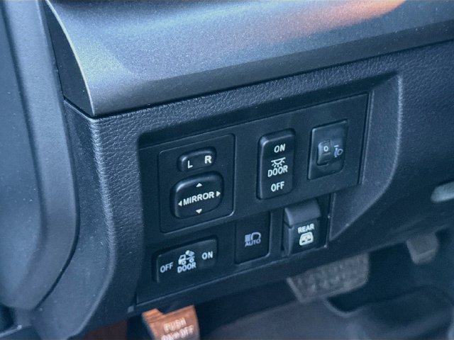 Used 2021 Toyota Tundra SR5 w/ SR5 Upgrade Package AWD/4WD image 10