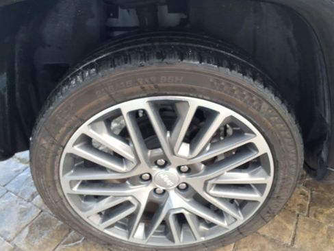 Used 2022 Jeep Compass Limited w/ Elite Group image 18