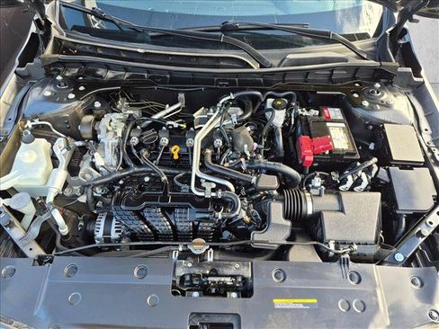 Used 2024 Nissan Altima 2.5 SV FWD image 21